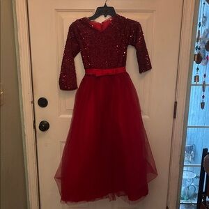 Elegant Red Sequin Dress little girls size 140.